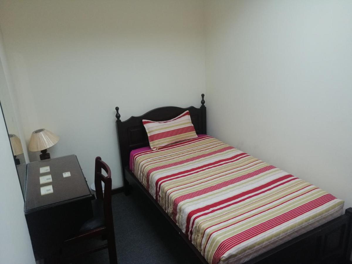 Hostal Victoria Quito Exterior photo