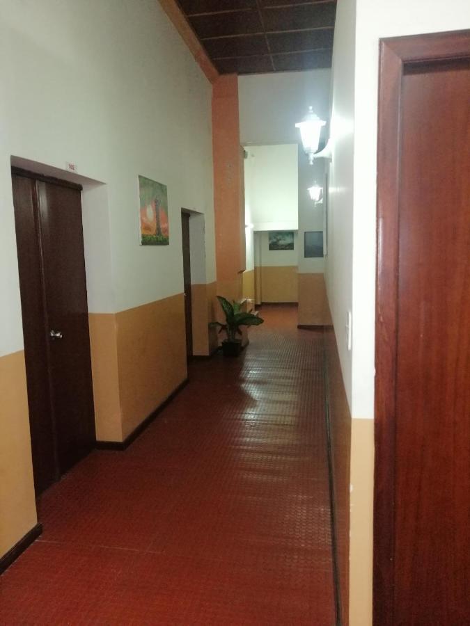 Hostal Victoria Quito Exterior photo