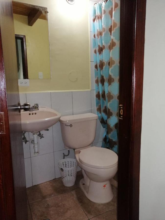 Hostal Victoria Quito Exterior photo