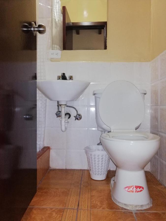 Hostal Victoria Quito Exterior photo