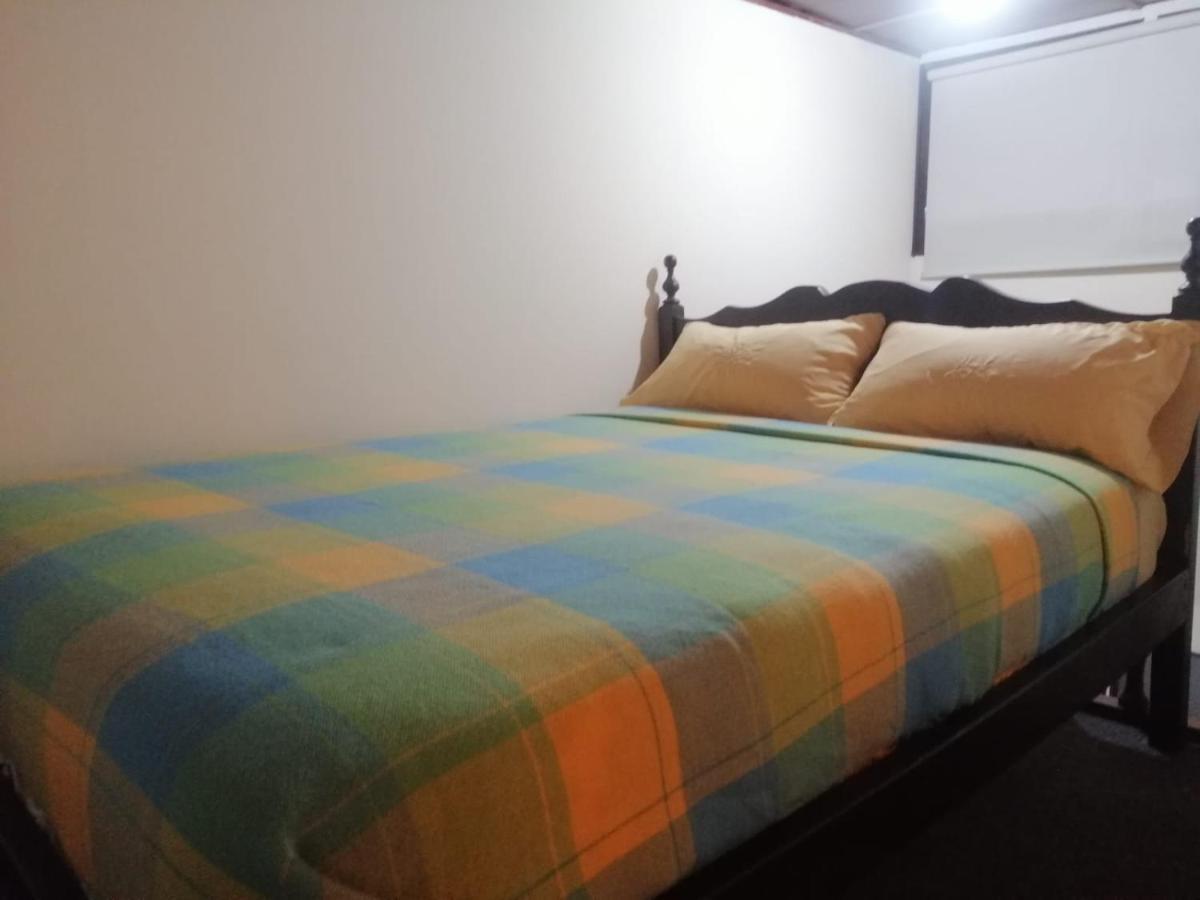 Hostal Victoria Quito Exterior photo